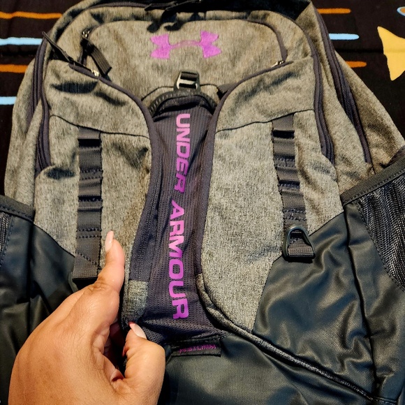 UNDER ARMOUR Grey Backpack - Picture 1 of 8